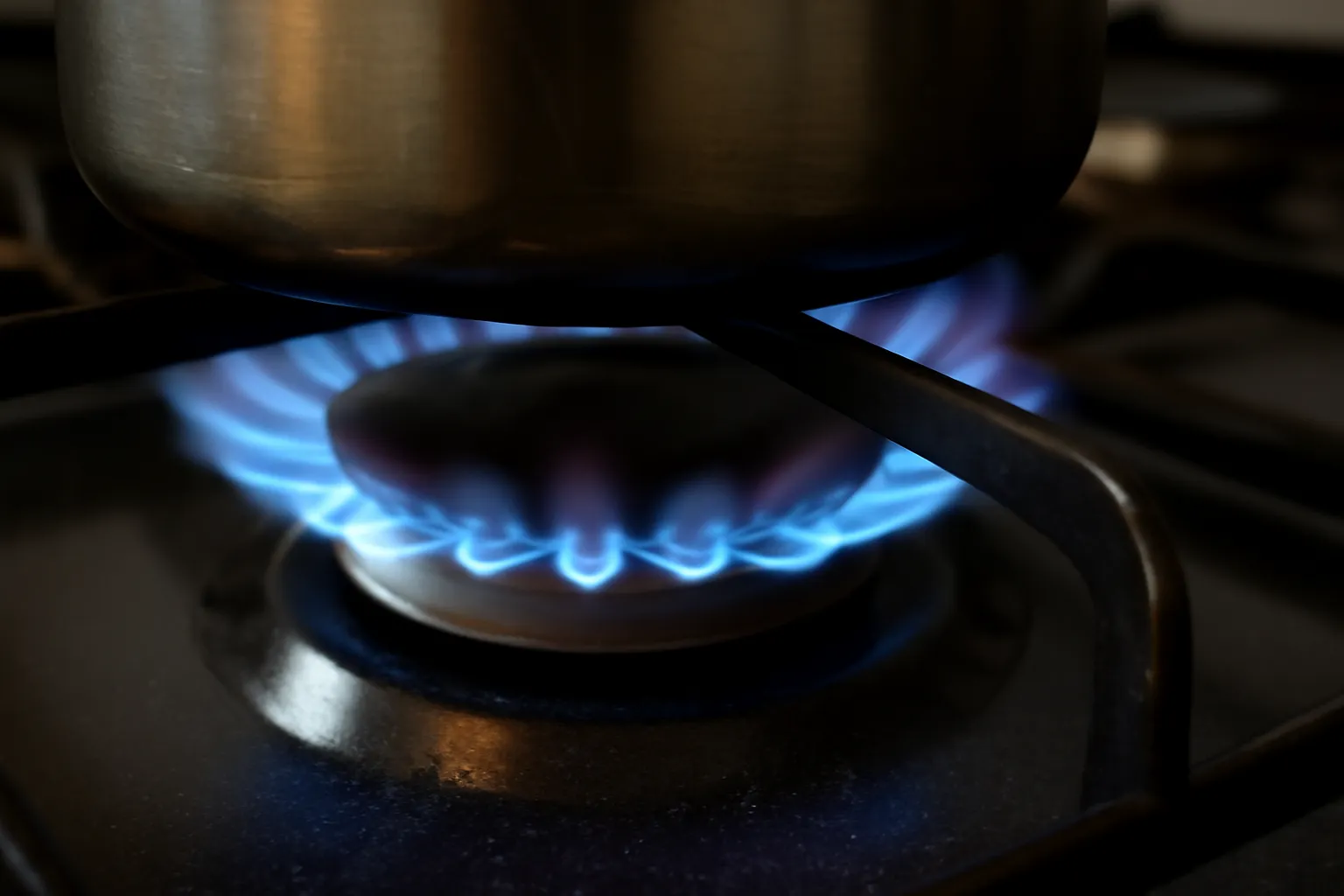 City gas average calories