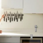 생활에서 자석을 이용하는 예를 찾아보기